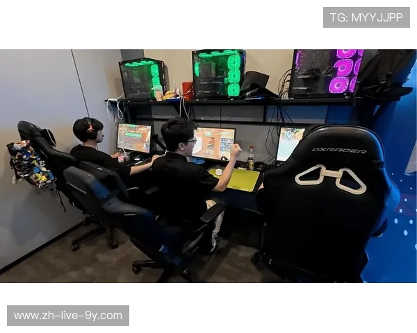 《电竞赛事激战正酣 全球顶尖战队争夺冠军宝座》