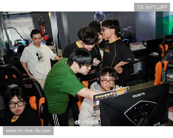 全球顶级战队角逐巅峰荣耀揭示电竞赛事背后的热血与梦想